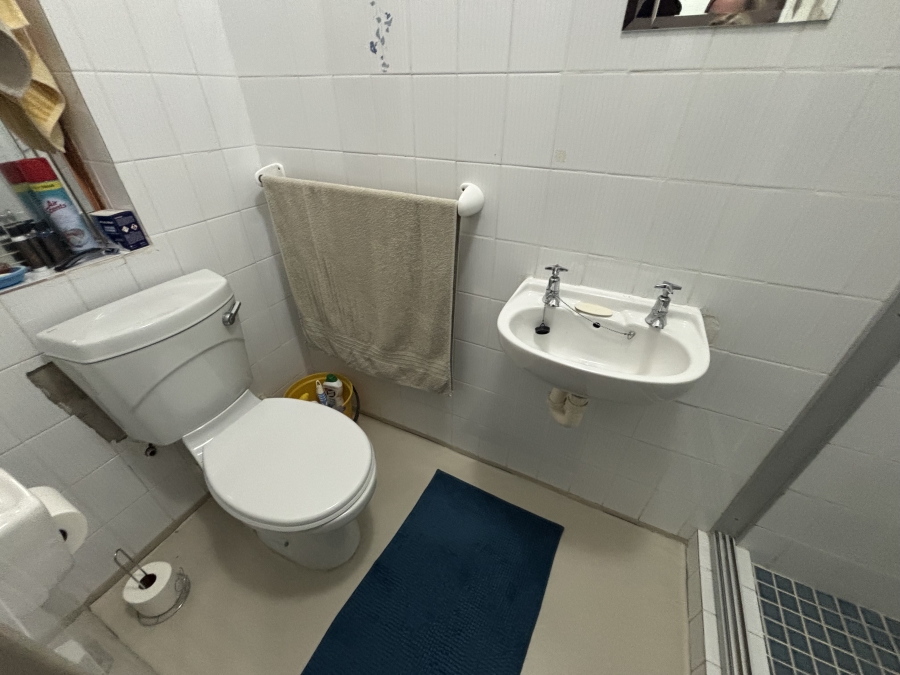 2 Bedroom Property for Sale in Summerstrand Eastern Cape